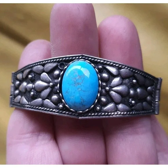 Vintage Marked Sterling Silver & Turquiose Cabochon Southwestern Style Bracelet - Picture 1 of 8